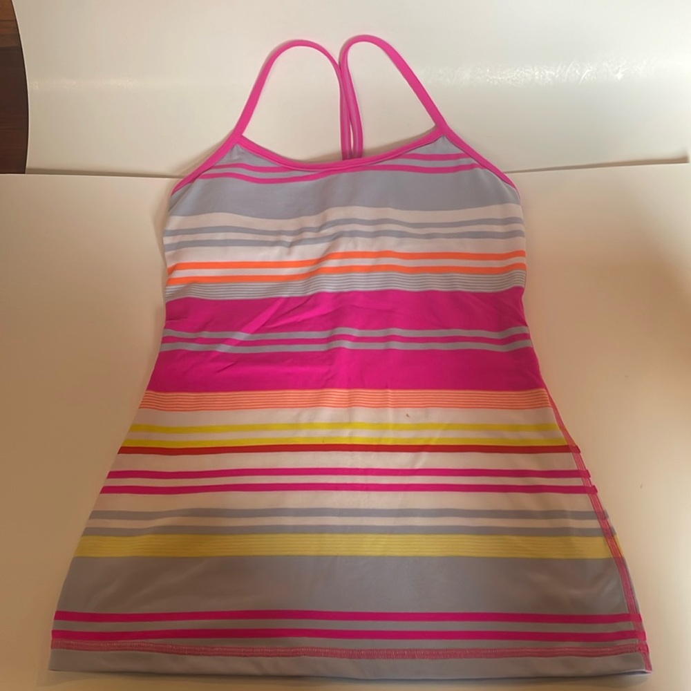 Lululemon ta k size 6
